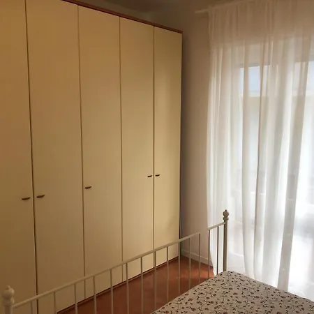 A 100 Mt Dalla Lägenhet *